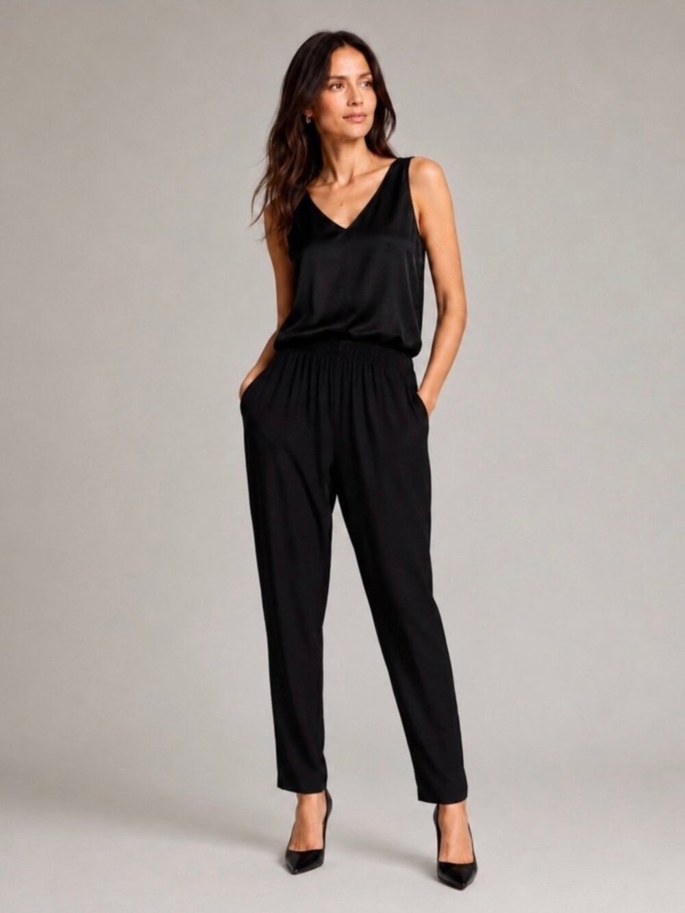 Vince Womens Silk Dress Pants Medium Black Tapered Relaxed Pull On Career Office
